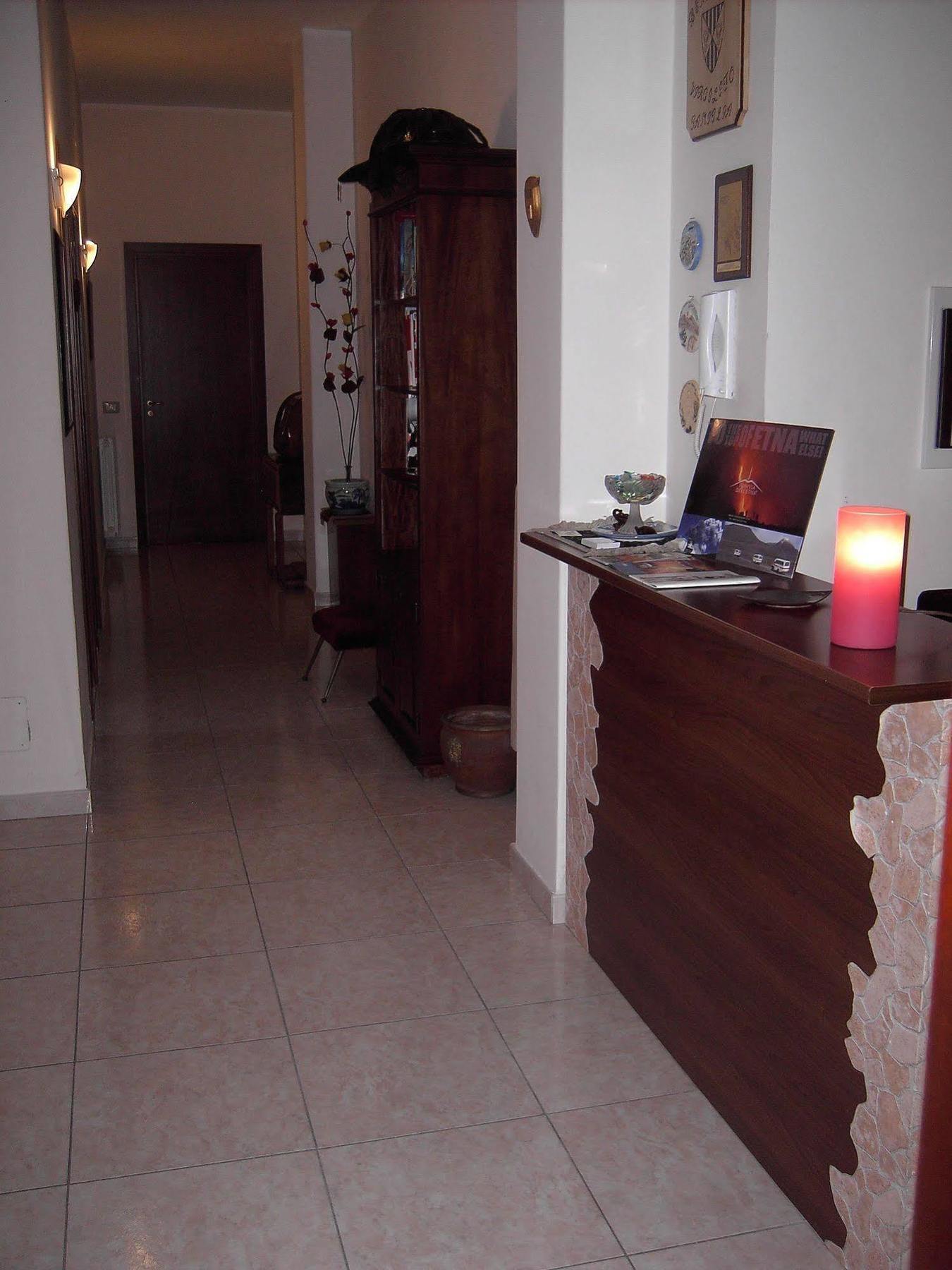 Etna Inn Motta SantʼAnastasia Екстериор снимка
